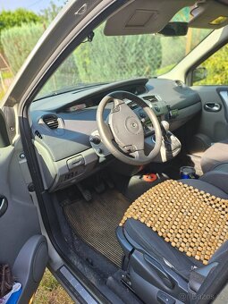 Prodám Renault Scénic kombi1.5 DCI níská sp.5. l po stk - 2