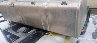 prodám nádrže DAF - 2
