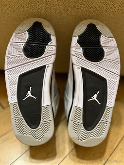 NIKE AIR JORDAN 4 MİLİTARY BLACK nové 37,5 dámská velikost - 2