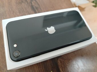 iPhone SE 2020 černý 64gb - 2