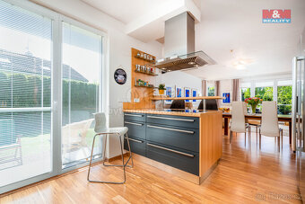Prodej rodinného domu, 326 m², OV, Praha 10, ul. Kozáková - 2