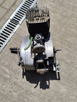 Motor ČZ 175 (477) - 2