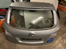 Prodám díly Opel Astra J - 2