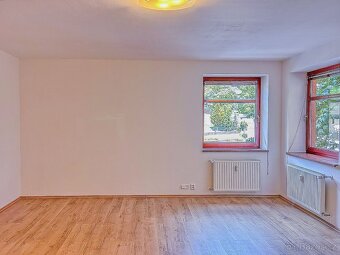 Pronájem bytu 1+kk, 37 m² Kralupy nad Vltavou. - 2