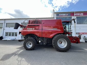 Sklízecí mlátička Case IH AF9250 - 2