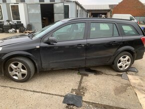 Prodám Opel Astra H Díly barva z20R - 2
