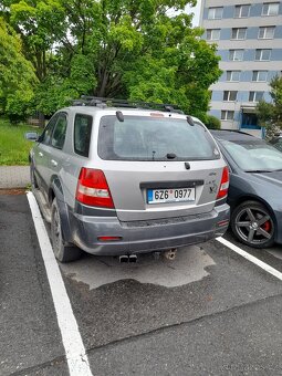 Kia Sorento - 2