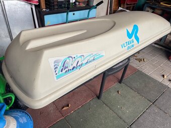 Střešní box na auto. - 2