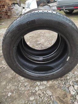 Pneu 205/55R16 - 2