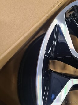 Originální alu disk Ford Focus 18" 2418533 zánovní - 2