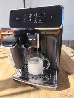 Plně automatický kávovar Philips LatteGo - 2