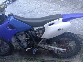 Yamaha cros 400 ccm - 2