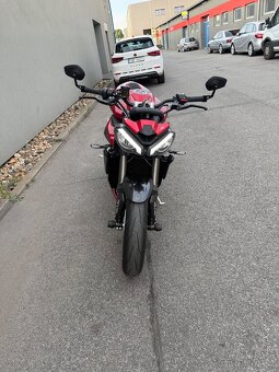 Triumph Street Triple 765 RS - 2