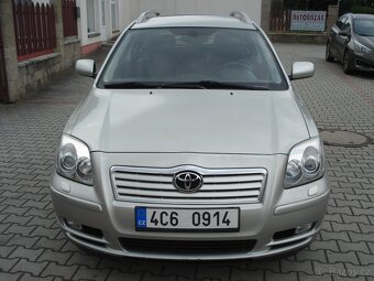 TOYOTA AVENSIS KOMBI 2.0 D-4D,NOVÁ STK,MODEL 2005 - 2