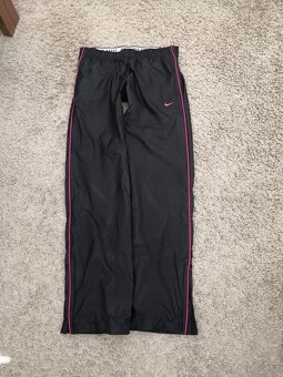 Tepláky Nike vel.XS - 2