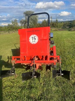 Mt8 , malotraktor Sazec brambor - 2