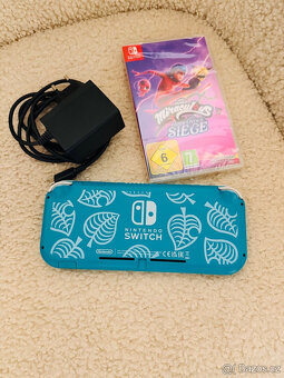 Nintendo Switch Lite 32GB Animal Crossing - 2