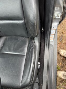 Subaru Legacy/outback kožené sedačky , top stav. - 2