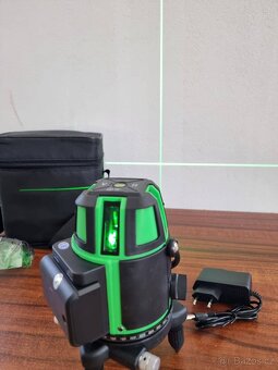 Prodám nový křížový laser HILDA se zeleným paprskem - 2