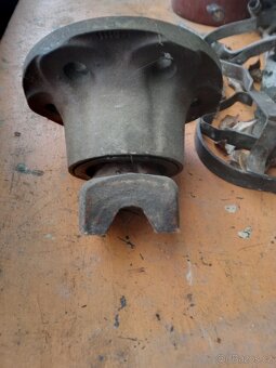 Náboj kola zetor - 2