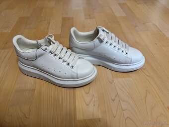 Alexander McQueen - 2