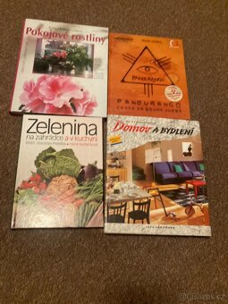 Různé encyklopedické knihy - 2