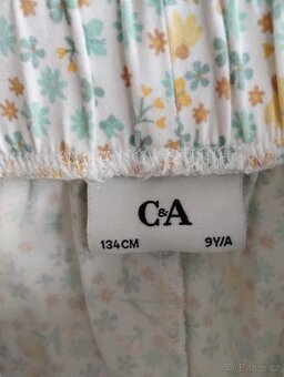 C&A letní kalhoty č.134 - 2