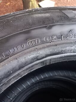 Letní pneu 215/75/r16c - 2