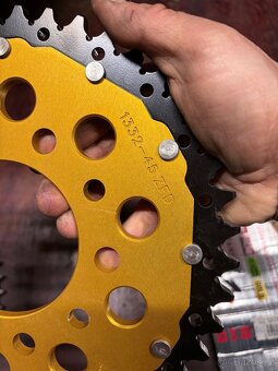 Honda shadow nova rozeta - 2