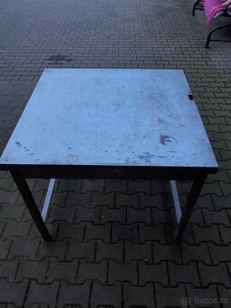 Nerezový stůl - 2