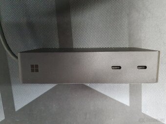 Microsoft surface dock A1917 - 2