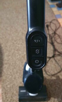 Vysavač Grundig 1800w na suché a mokré vysávání - 2