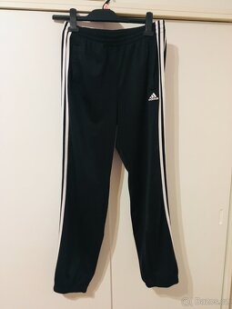 Dámské černé tepláky Adidas - 2