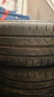 Pneumatiky Kumho ecsta hs52 ev 185 65 r15 - 2