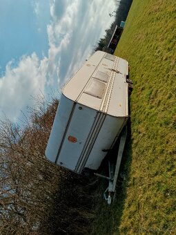 Karavan 8m - 2