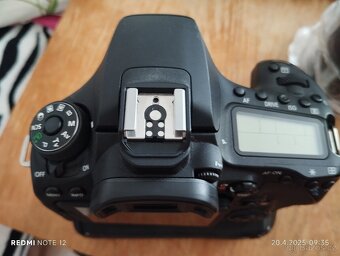 Canon EOS 90D + příslušenství - 2