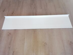 Parapet plastový s nosem 

 - 2