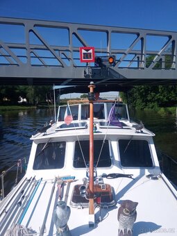Obytná ocelová kajutová loď Gruno 1050 AK - 2