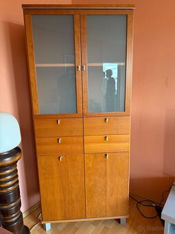 Dřevěná komoda, skříň - 2