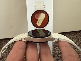 Samsung Galaxy Watch7 40mm SM-L300, béžové. Zaruka - 2