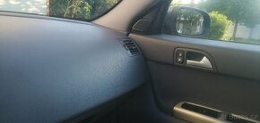 Volvo v50, r.v. 2007, 2.0 benzin, premium audio - 2