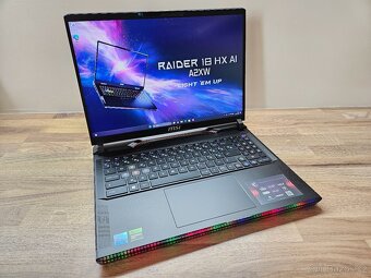 16" 240HZ 2K_MSI RAIDER GE68HX_i9-14900HX_32GB_RTX 4060 8GB - 2