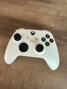 XBOX ONE, series S512GB - 2