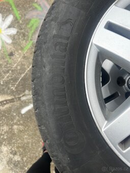 Pneu 195/65/15 - 2