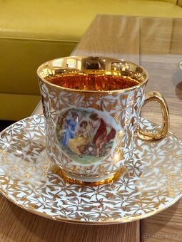 Luxusní porcelánový kávový set – zlatý dekor - 2