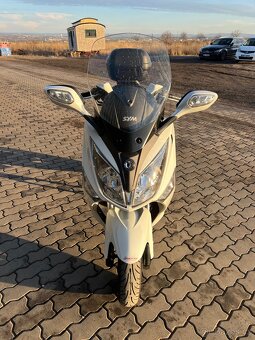 Sym GTS 300i, 2013, 18xxx km, po servise, nová STK - 2