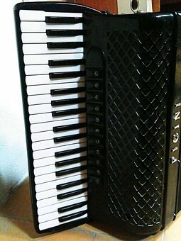 Klavírní akordeon PIGINI 55p Senior - Free Bass - Converter - 2