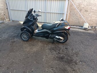 Piaggio mp3 400 Cz doklady v ceně - 2