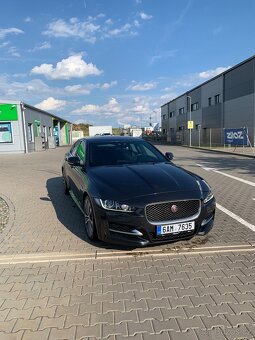 Jaguar XE R-sport - 2