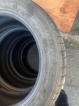 Prodám letní pneu Bridgestone 225/50 R17 - 2